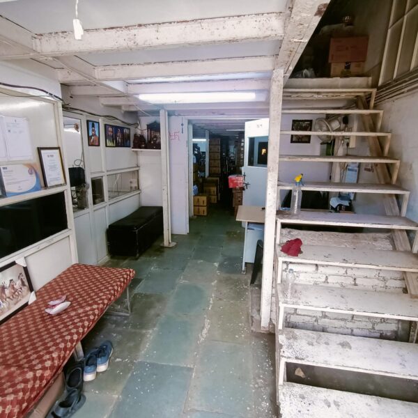 Industrial Gala for Sale in Kandivali West | 960 Sq.ft + 960 Sq.ft Loft | Ground Floor | ₹3 Cr Negotiable