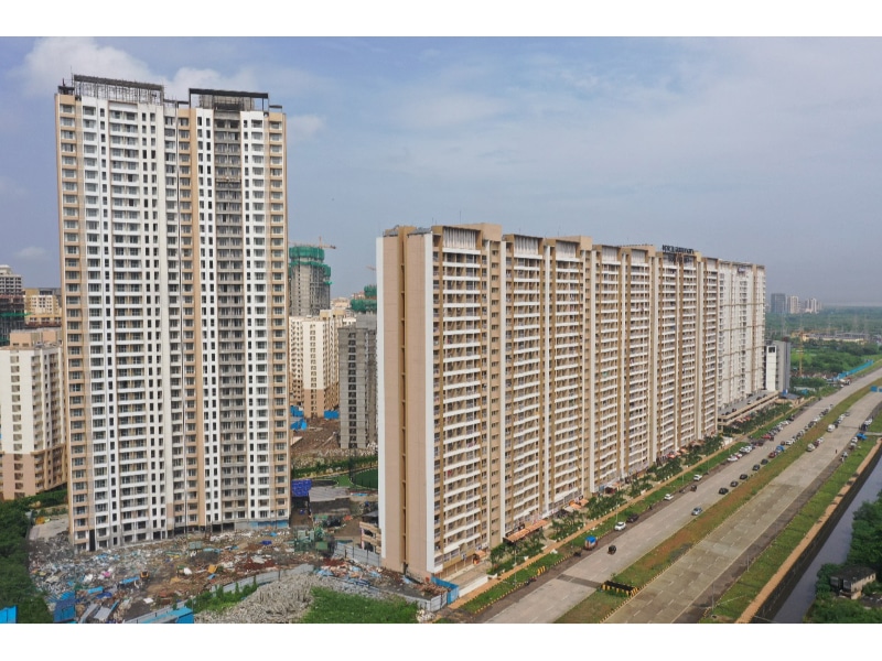 30th Floor 1 BHK Premium Apartment for Sale at JP Alexa, North Garden City, Mira Road East