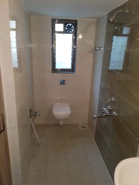 🏡 2 BHK Resale Apartment for Sale in Chembur East, Mumbai