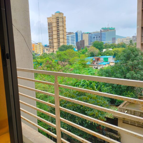 Spacious 2 BHK Resale Apartment for Sale in Kasarvadavli, Thane