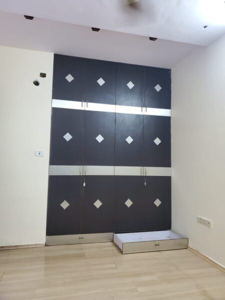 2 BHK Semi-Furnished Apartment for Sale With Parking in Vasant Lawns, Majiwada, Thane West