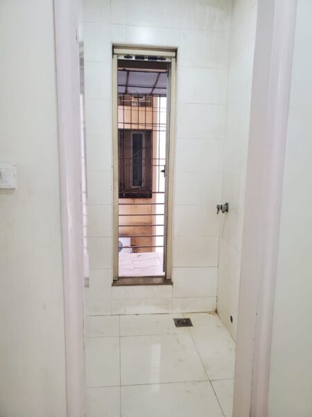 2 BHK Semi-Furnished Apartment for Sale With Parking in Vasant Lawns, Majiwada, Thane West