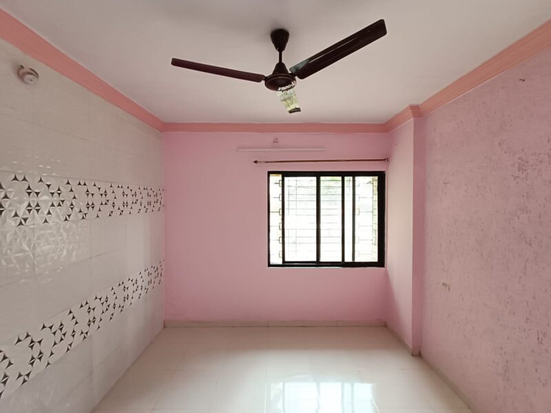 1 BHK Resale Apartment for Sale in Thane West – ₹55 Lakhs (Negotiable)