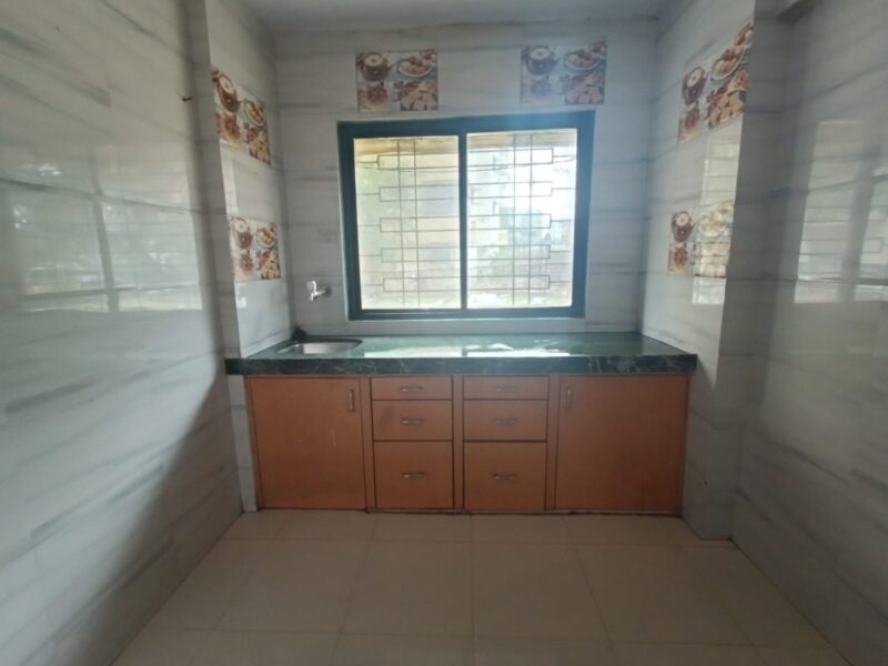 1 BHK Resale Apartment for Sale in Thane West – ₹55 Lakhs (Negotiable)