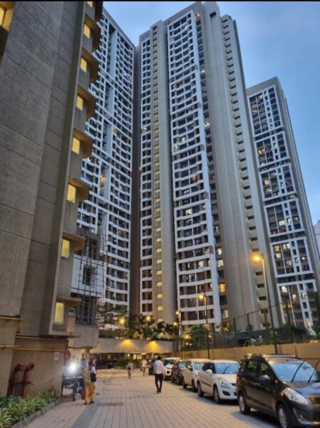 1 BHK for Sale in JP Aviva, Mira Road East – ₹68 Lakhs (Negotiable)