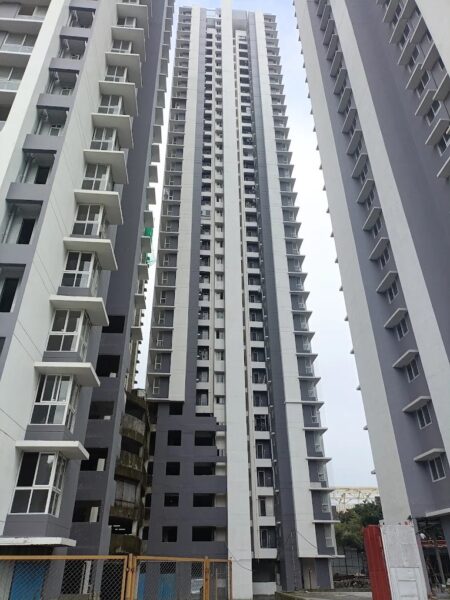Premium 2 & 3 BHK Resale Apartments for Sale at Sheth Zuri CHS, Thane West