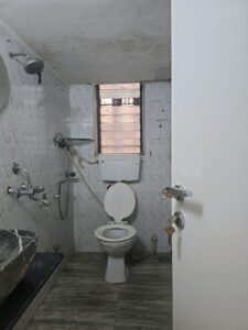 2 BHK Flat for Sale in Dahisar West, Mumbai