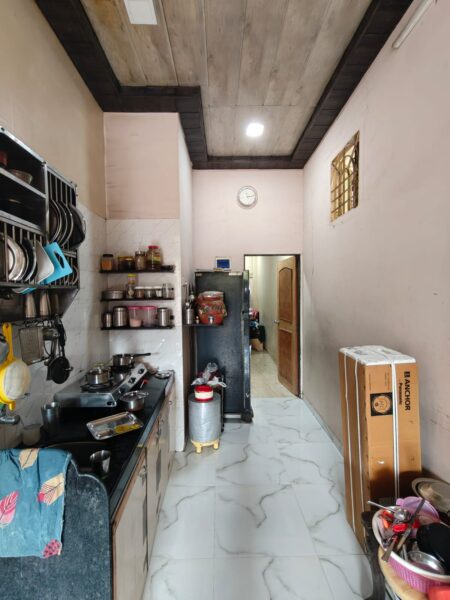 G + 2 Row House for Rent 2nd Floor Only With Separate Entrance in Anand Nagar, King's Circle, Mumbai