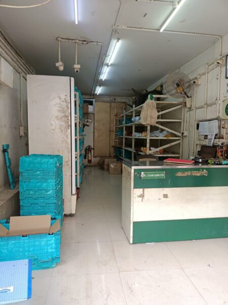 Retail Shop for Rent – Prime Commercial Location Near Metro Cinema, Marine Lines, Mumbai