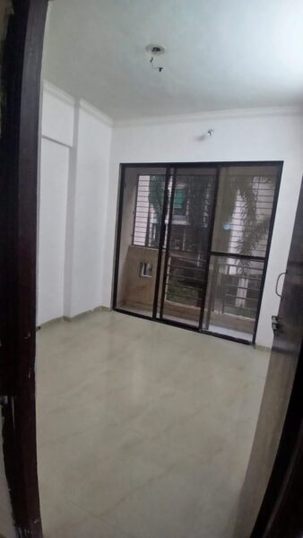 Spacious 2 BHK Flat for Sale in Kalp Everest CHS, Kalp City Complex, Badlapur East