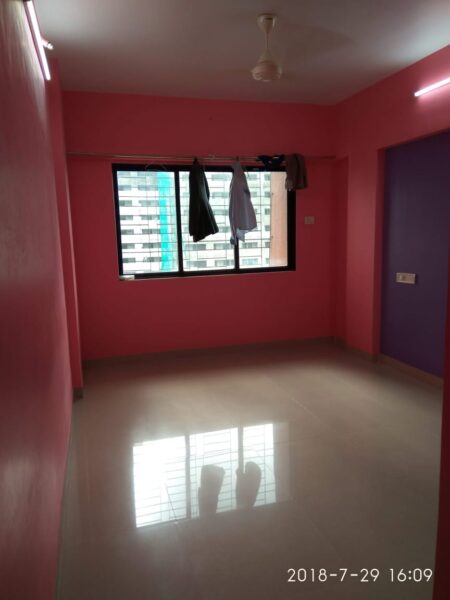 2 BHK Flat for Sale in Mangal Krupa CHS, Malad East – ₹1.50 Crore