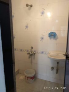 2 BHK Flat for Sale in Mangal Krupa CHS, Malad East – ₹1.50 Crore