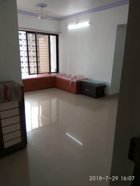 2 BHK Flat for Sale in Mangal Krupa CHS, Malad East – ₹1.50 Crore